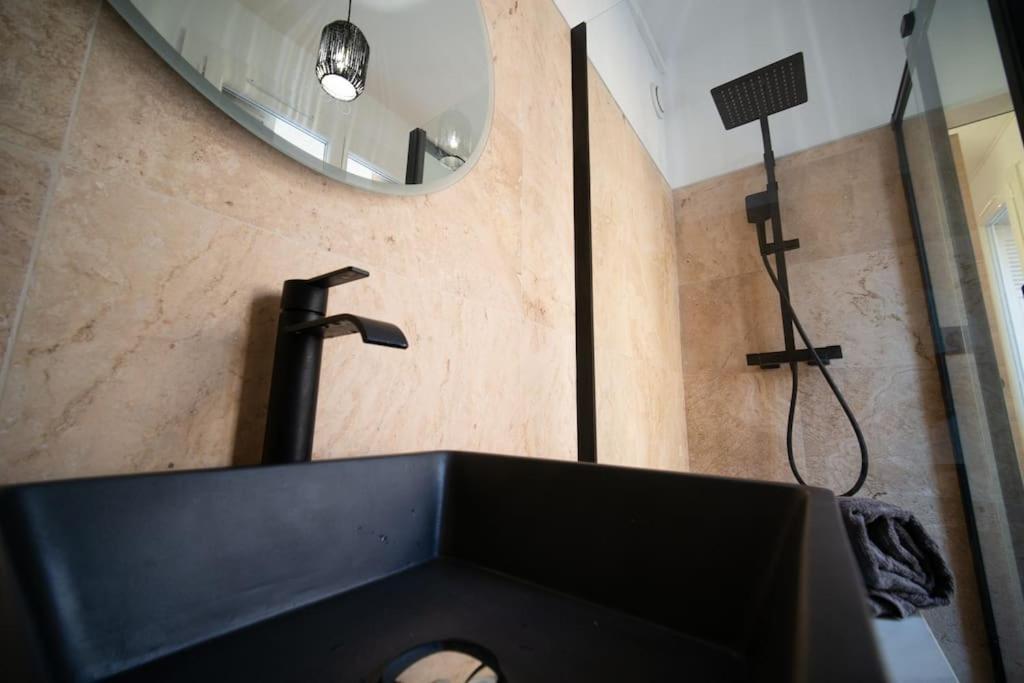 Appartement Tout Equipe 4 Couchages- Vieux Port & Panier Marsella Exterior foto