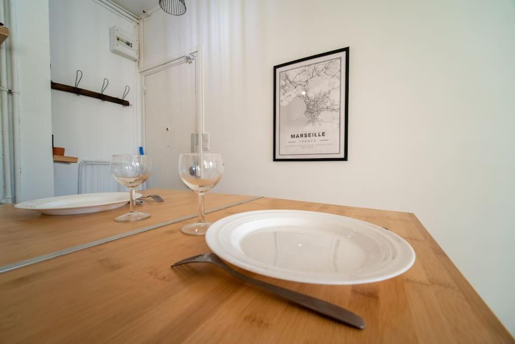 Appartement Tout Equipe 4 Couchages- Vieux Port & Panier Marsella Exterior foto